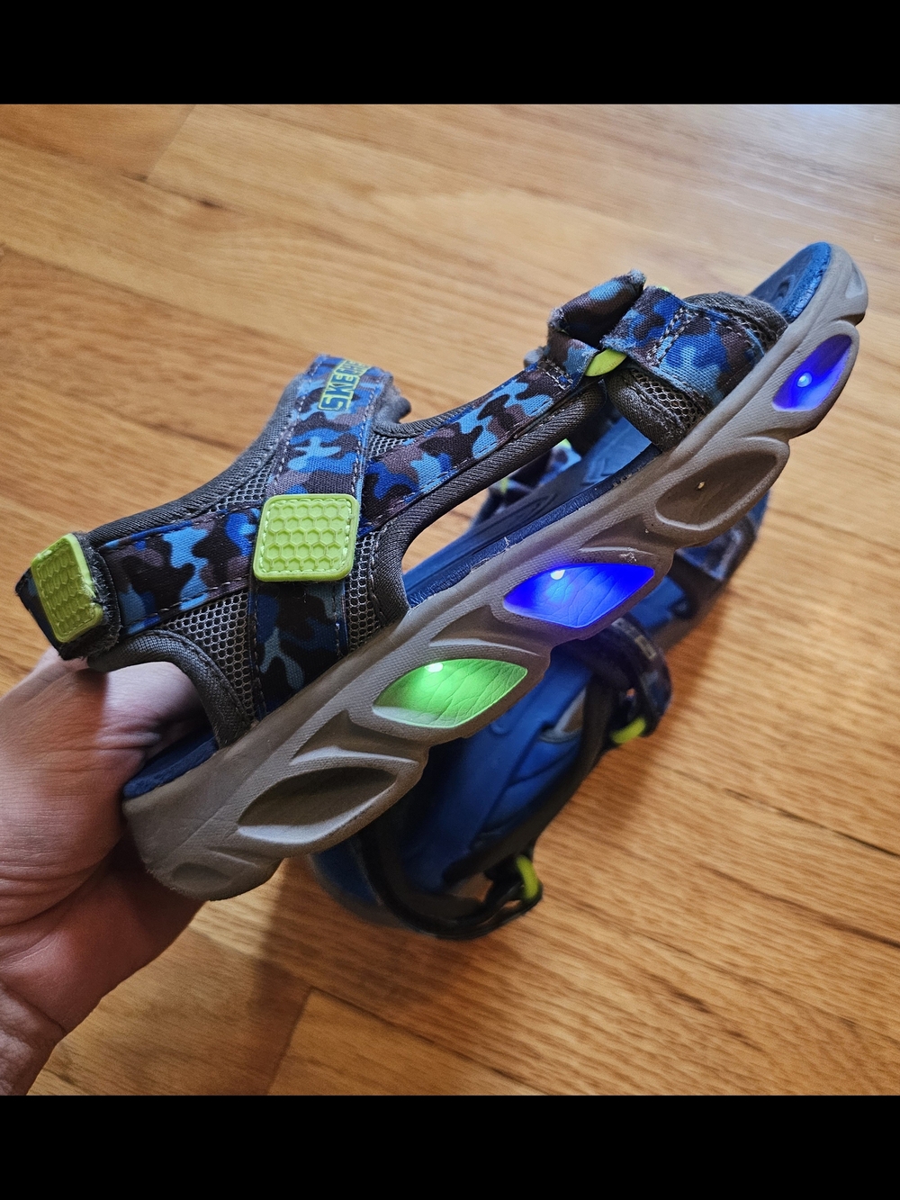 Skechers Kids Light-Up Sandals in Blue Camo Size 2